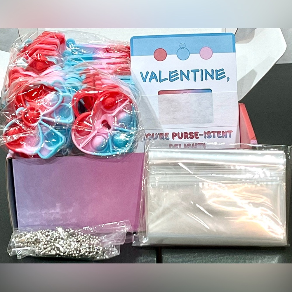 💘 Pop, Play & Say “Be Mine” – 30-Pack Valentine’s Fidget Fun! 💘